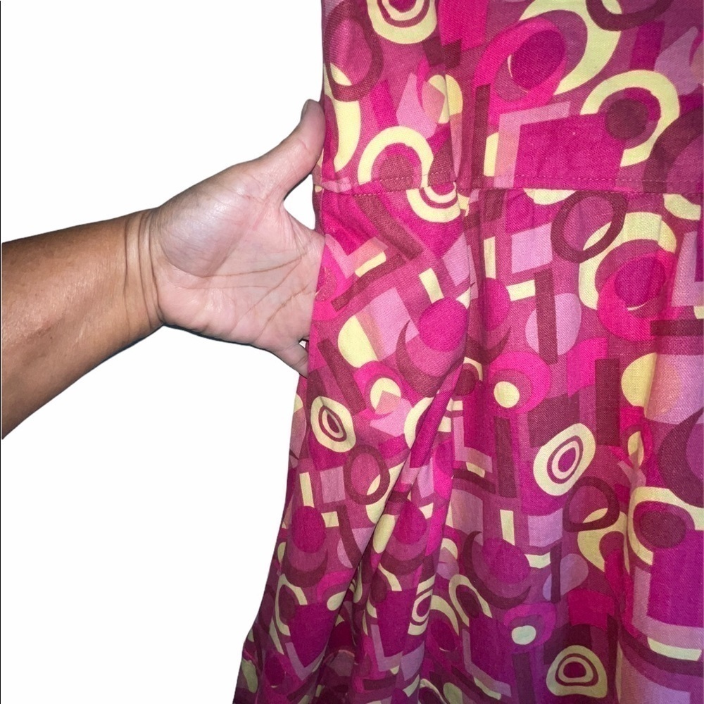 🌻Larry Levine Flirty Geometrical Skirt. Size 16 - Picture 5 of 6